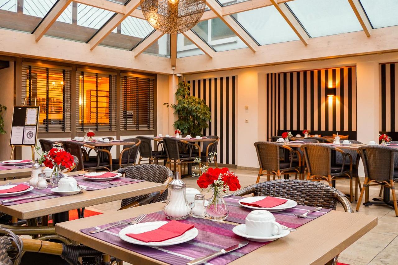 Brauerei Walter Hotel วัลด์ชุท-ทีนเงน ภายนอก รูปภาพ